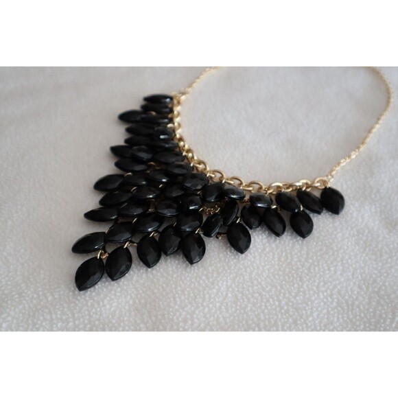 Black Teardrop Plastic Bead Necklace 18"+ Gold Tone Bib Cowl Fashion Jewelry - Picture 11 of 13